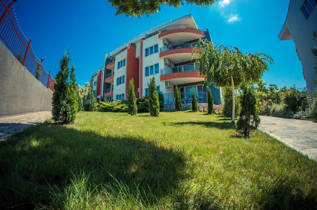 GT Green Fort Beach Apartments Sunny Beach Buitenkant foto