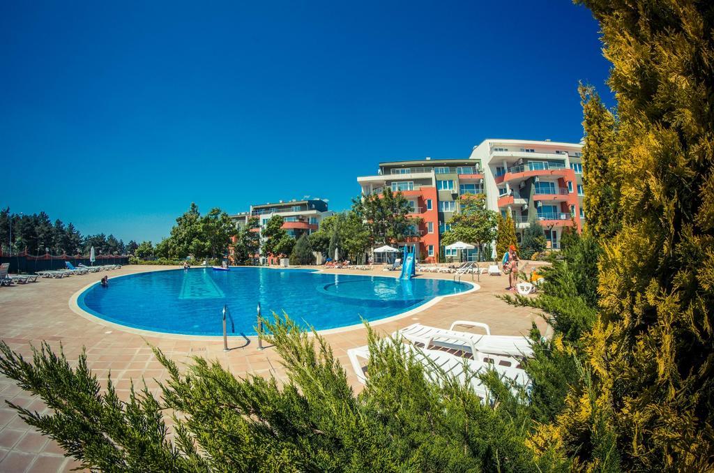 GT Green Fort Beach Apartments Sunny Beach Buitenkant foto