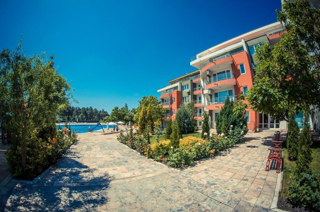 GT Green Fort Beach Apartments Sunny Beach Buitenkant foto