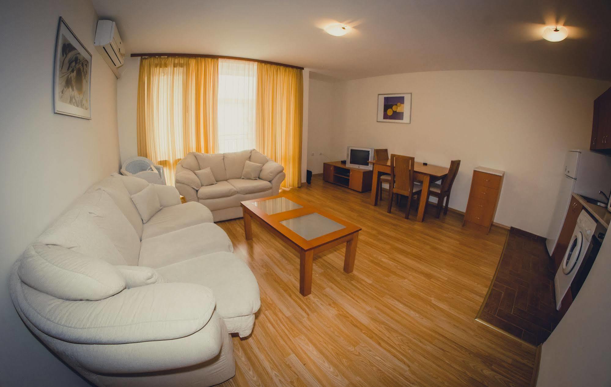 GT Green Fort Beach Apartments Sunny Beach Buitenkant foto