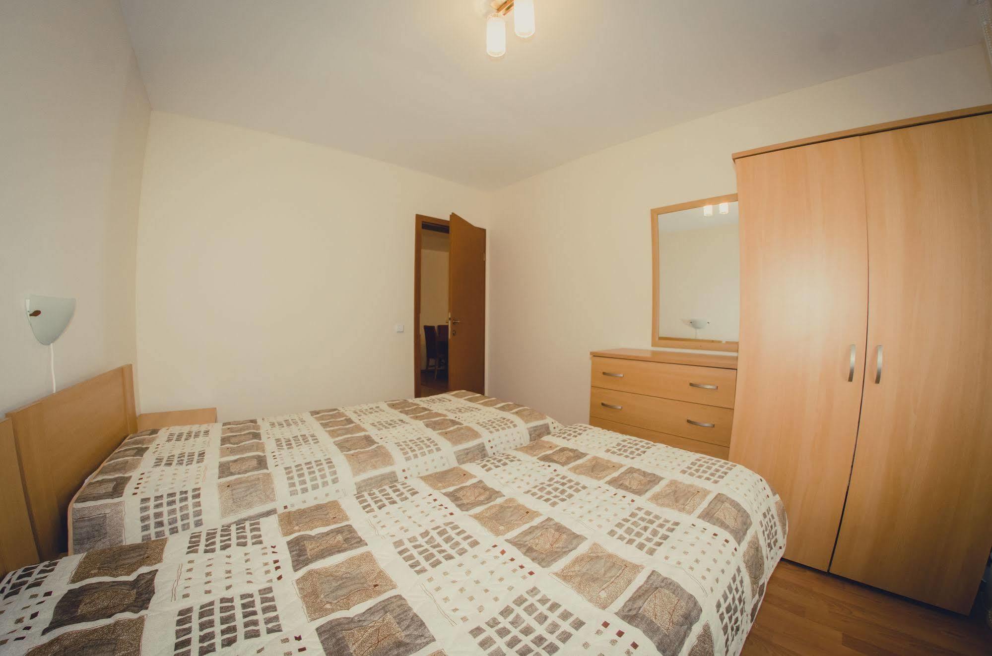 GT Green Fort Beach Apartments Sunny Beach Buitenkant foto