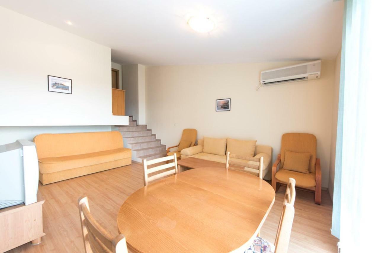 GT Green Fort Beach Apartments Sunny Beach Buitenkant foto
